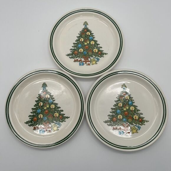 Christmas Tree Plates Lot of 3 Salad Dessert White Ceramic Round Traditional Set - Picture 5 of 10